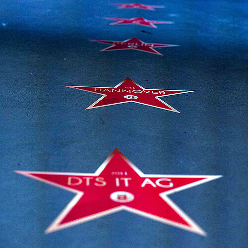 A night to shine & celebrate! 🌟

Unsere diesjährige Weihnachtsfeier stand unter dem Motto "You are our Stars". 

Das...